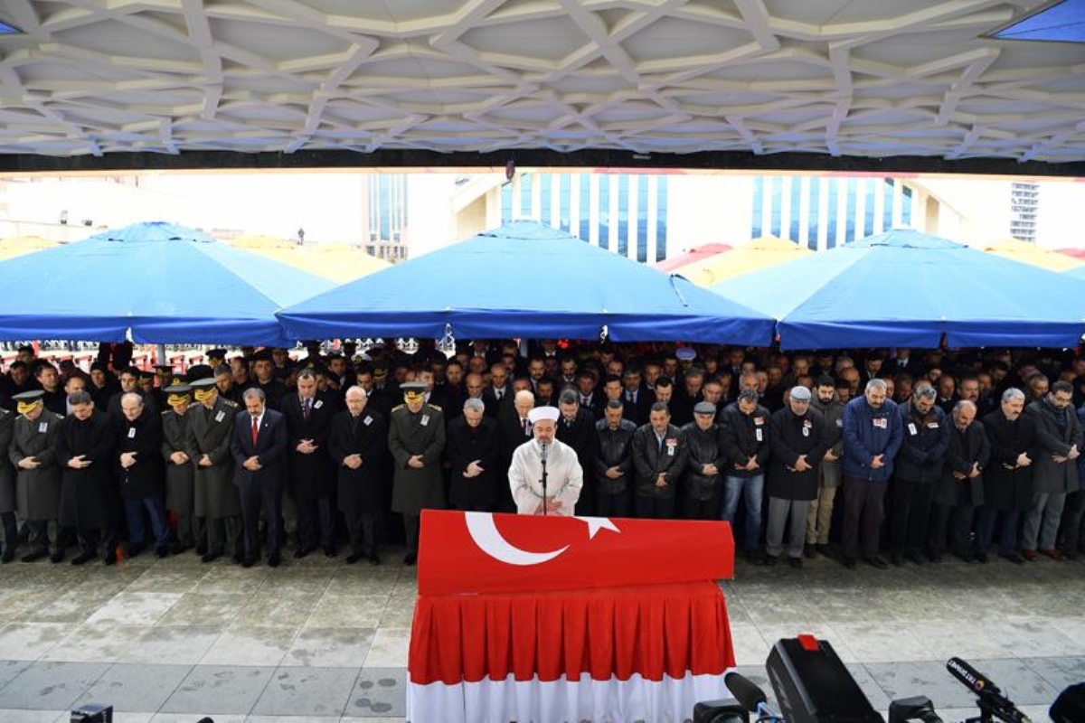 Şehit Polis Kızılırmak Son Yolculuğuna Dualarla Uğurlandı