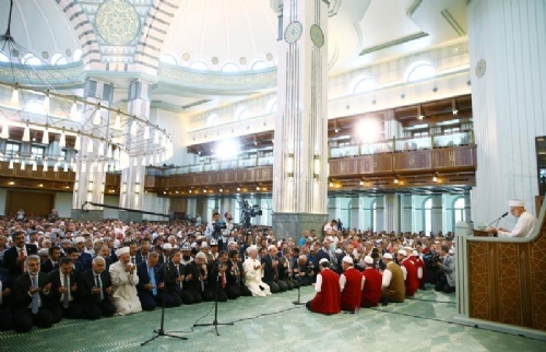 90 bin camide Salaların Şahit Olduğu Direniş 15 Temmuz Konulu Hutbe
