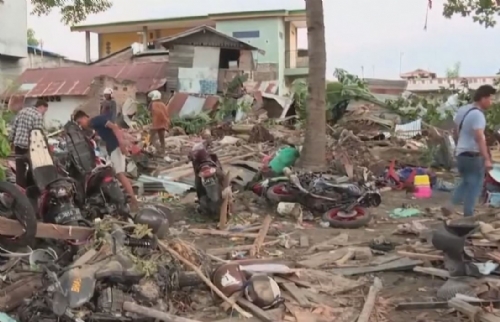 Endonezya’da Deprem ve Tsunami