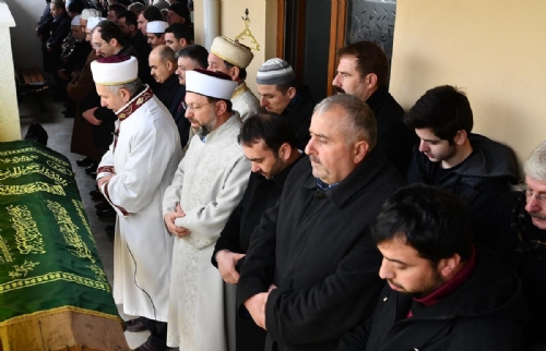 Diyanet İşleri Başkanı Prof. Dr. Ali Erbaş, Müftü Sönmezoğlu'nun Annesinin Cenaze Törenine Katıldı