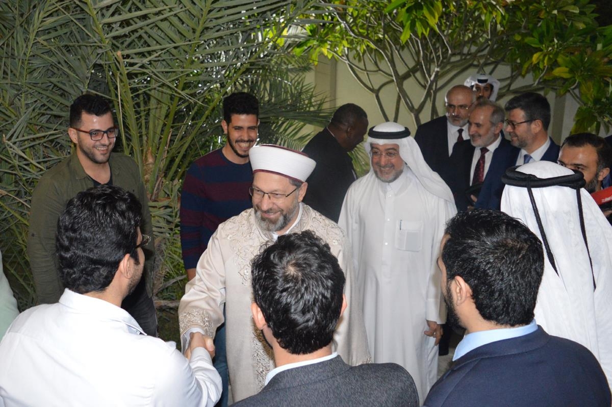 Diyanet İşleri Başkanı Prof. Dr. Ali Erbaş, Katar’da Yunus Emre Enstitüsü’nü Ziyaret Etti