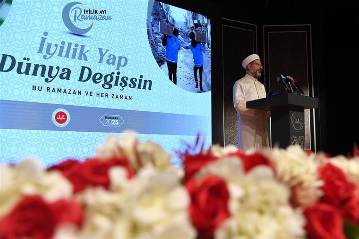 Diyanet İşleri Başkanı Erbaş, Ramazan ayının temasını duyurdu: “İyilik Ayı Ramazan”