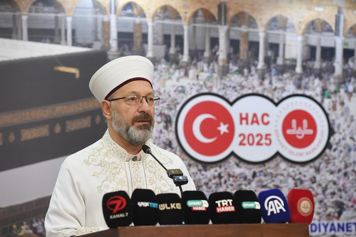Diyanet İşleri Başkanı Erbaş Mekke'de basın mensuplarıyla bir araya geldi