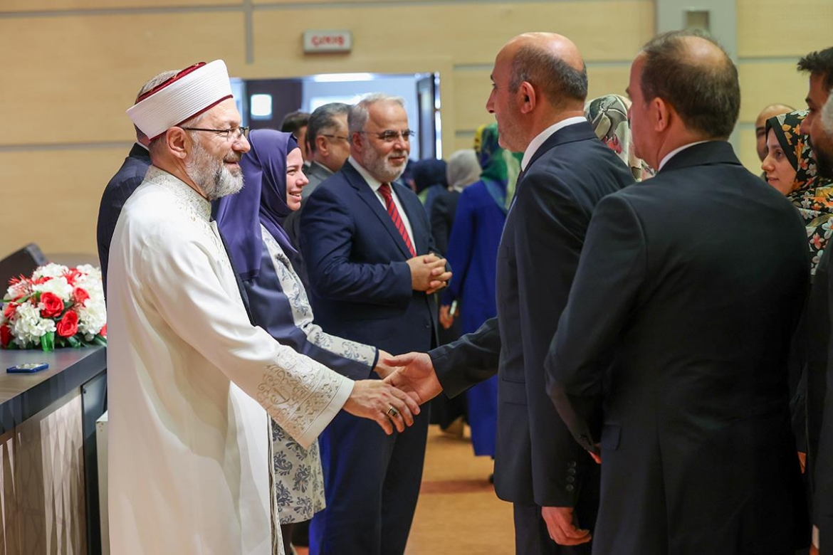“Bayram Müslümanlık bilincimizin daha da güçlenmesine vesile olur”