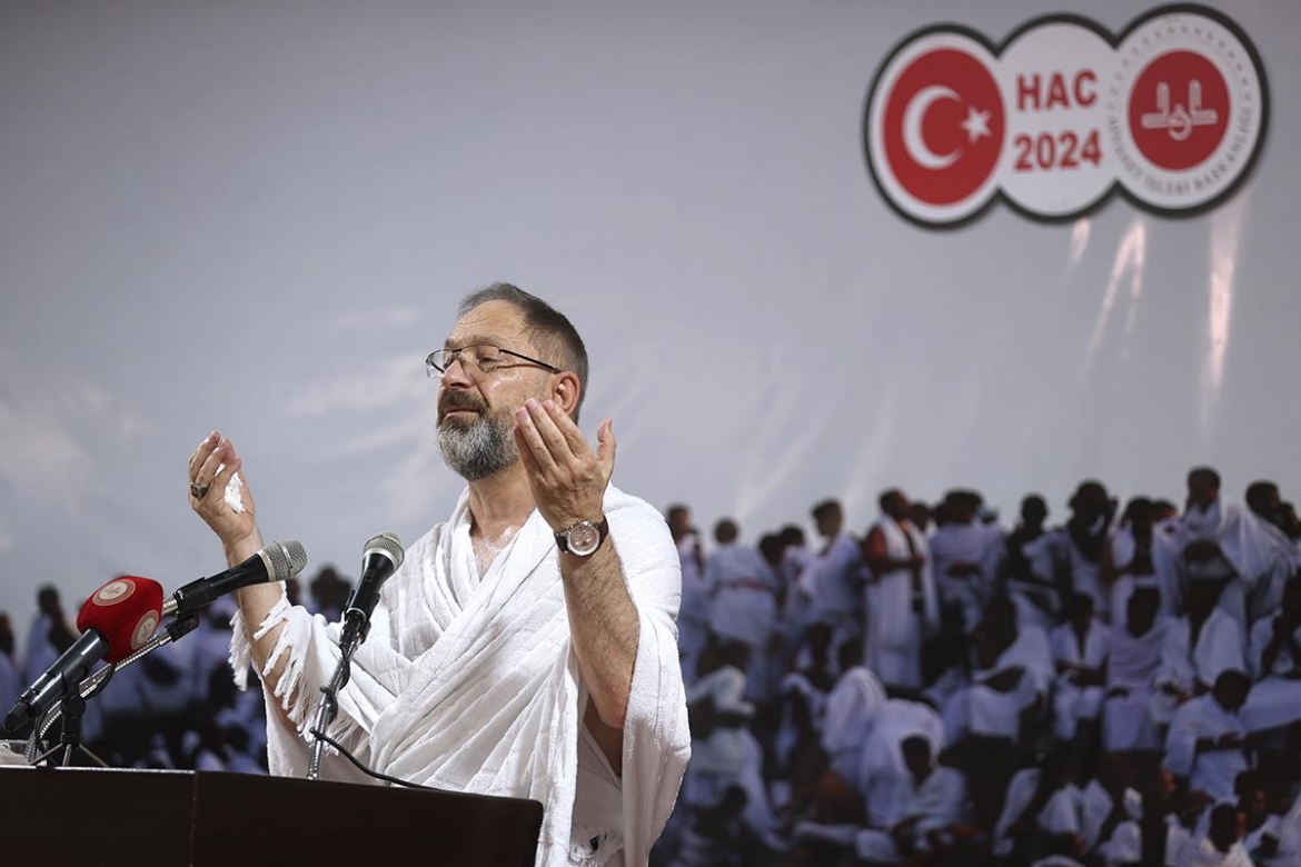 Diyanet İşleri Başkanı Erbaş’tan Vakfe Duası