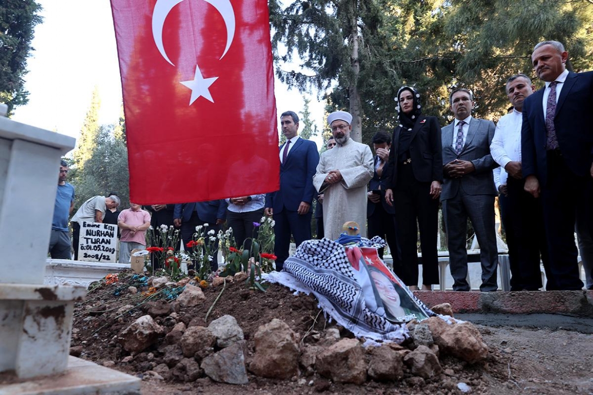 Diyanet İşleri Başkanı Erbaş’tan Ayşenur Ezgi Eygi’nin ailesine taziye ziyareti