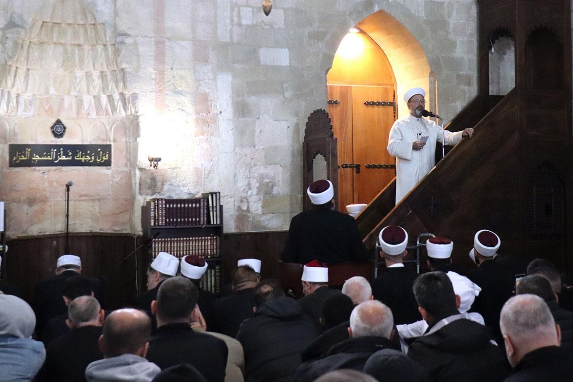 Diyanet İşleri Başkanı Erbaş, Belgrad’da hutbe irad etti