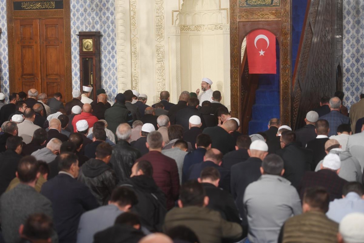 90 bin camide “Barış Pınarı Harekatı” için zafer duası